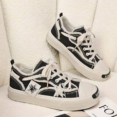 Women's Star Patched Platform Skate Shoes