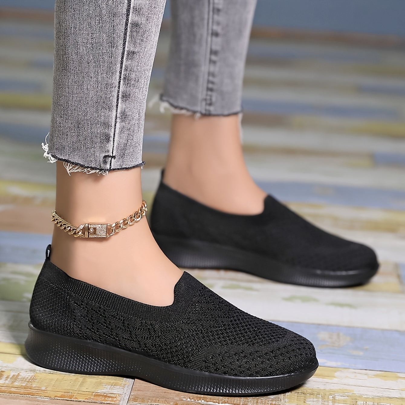 Women's Breathable Slip-on Walking Shoes Mesh Sneakers Non-slip