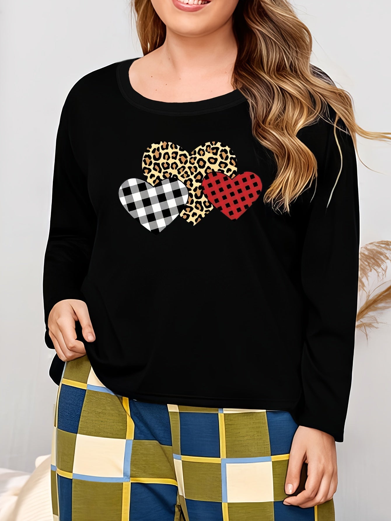 Plus Size Heart Print Long Sleeve Pajama Top