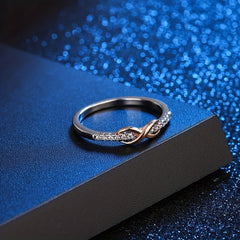 Infinity Zircon Ring + Gift Card - Daughter