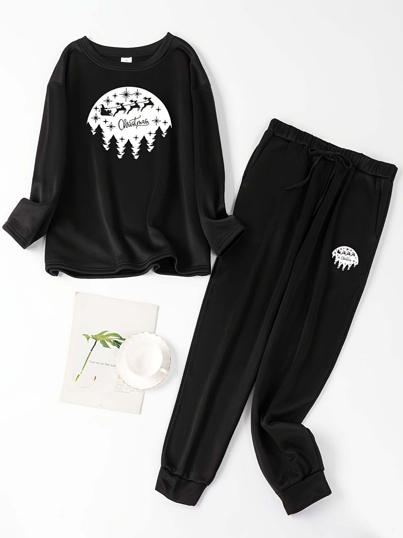 Santa Claus & Moon Print Fleece Top & Joggers Pajamas 2 Piece Set