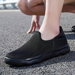 Men's Slip-on Sneakers Lightweight and Breathable