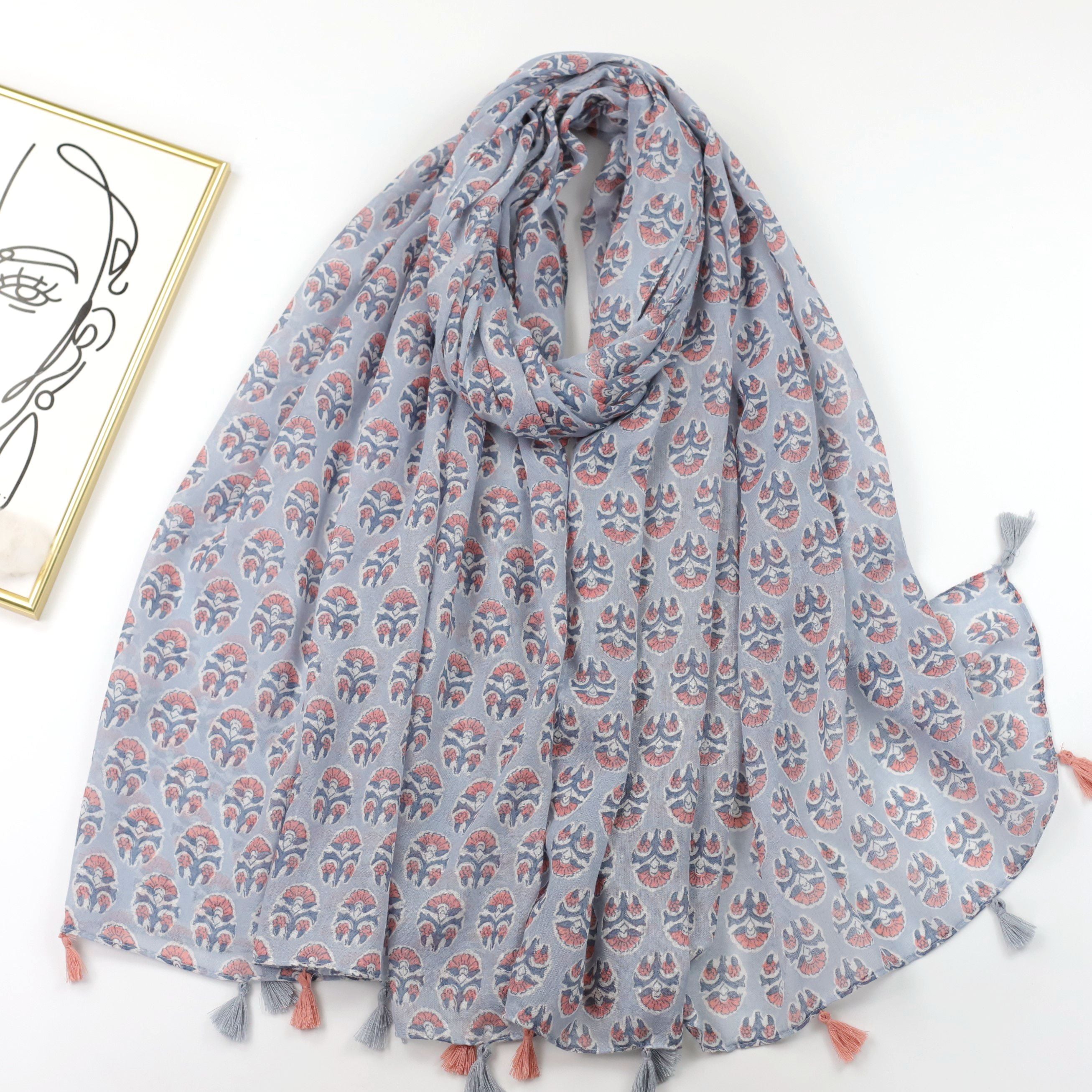Vintage Floral Print Scarf Boho Tassel Shawl Classic Head Wrap