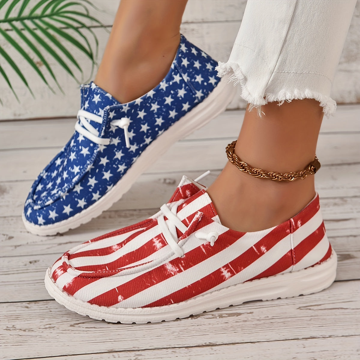 Women's Star & Striped Print Canvas Shoes Casual Lace Up Outdoor Shoes
