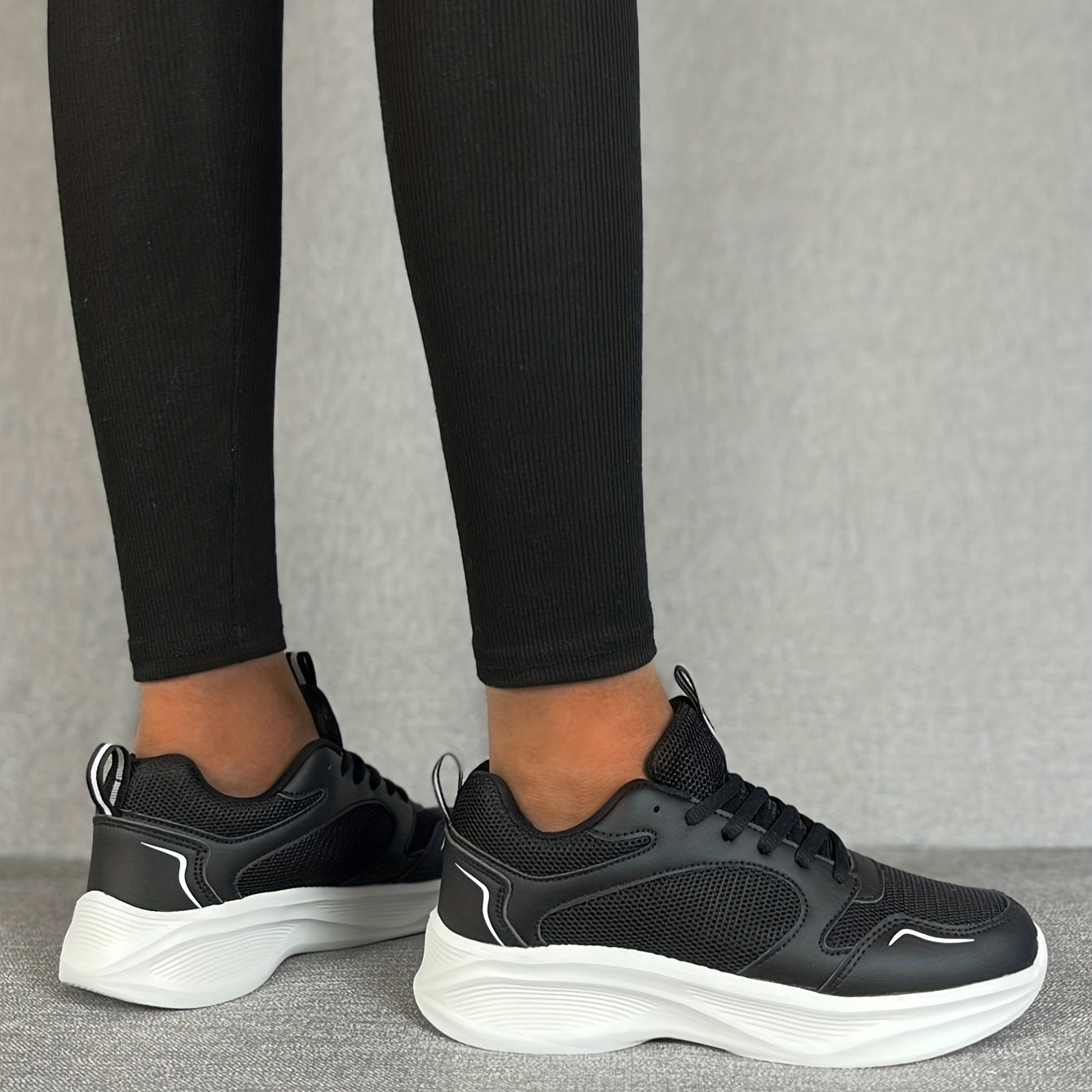 Women's Mesh Platform Sneakers Breathable Lace Up Casual Running Shoes