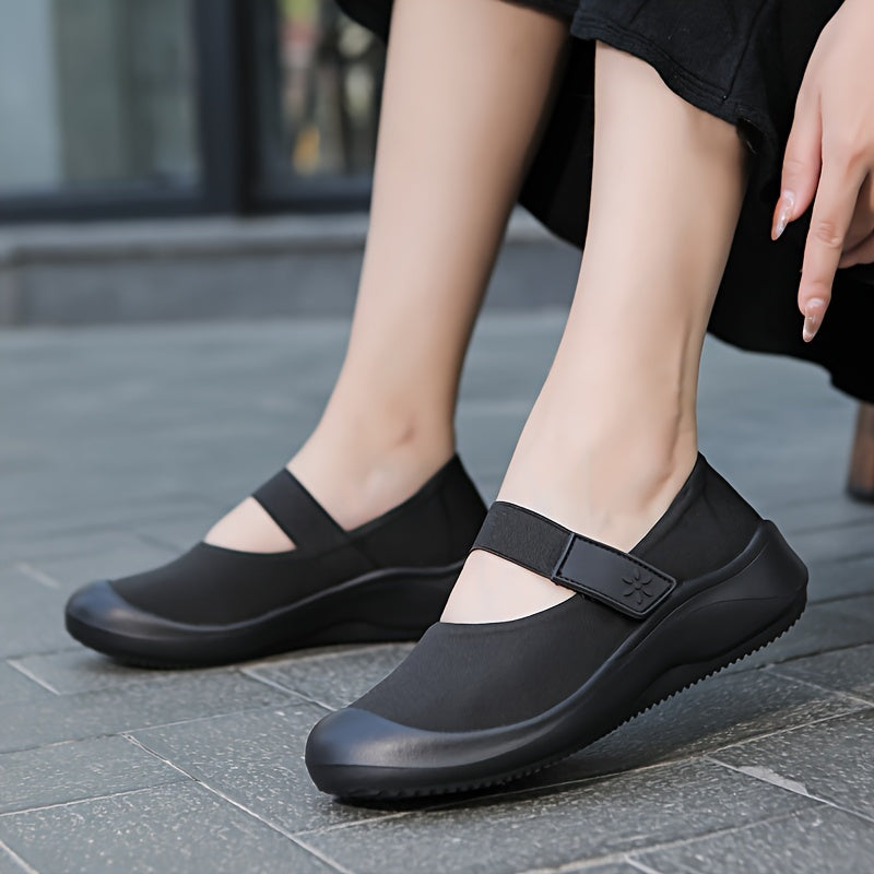 Women's Breathable Walking Shoes Soft Sole Casual Sneakers