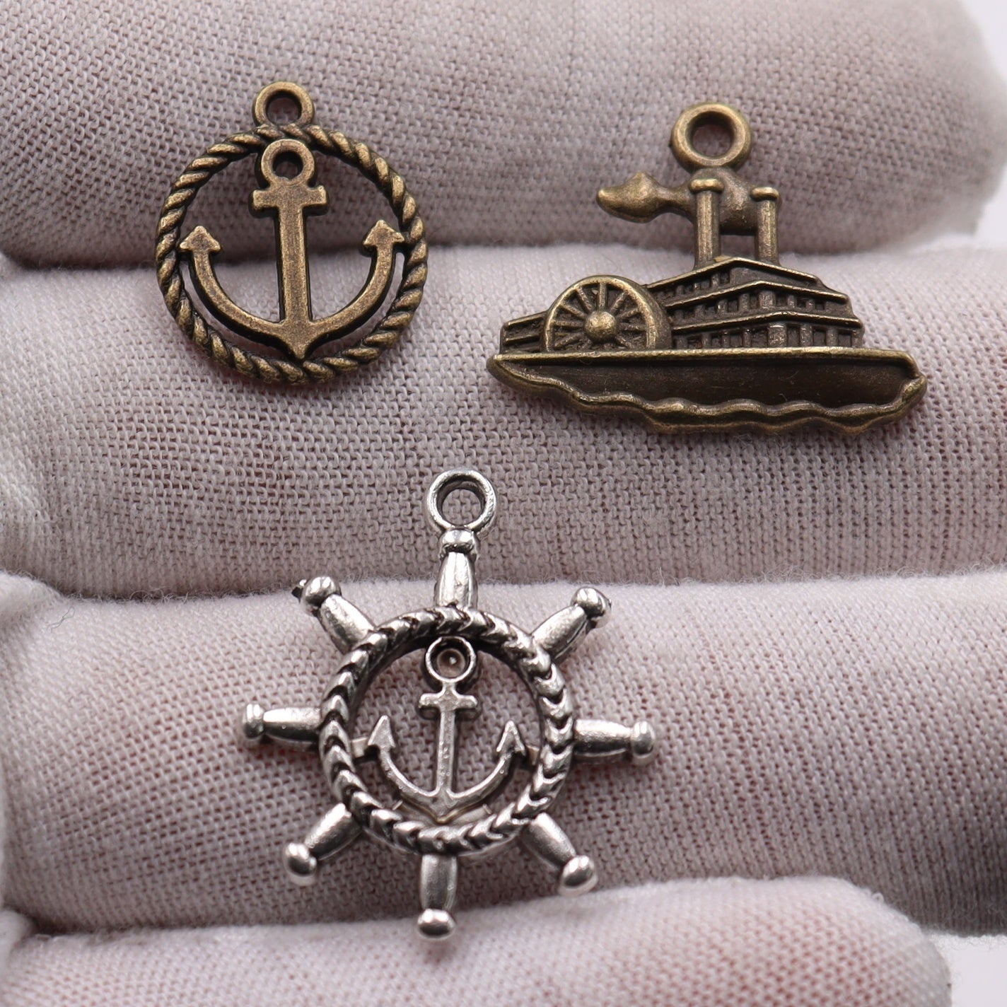 30pcs Mixed Pirate Series DIY Jewelry Pendants Retro Alloy Anchor Rudder Compass