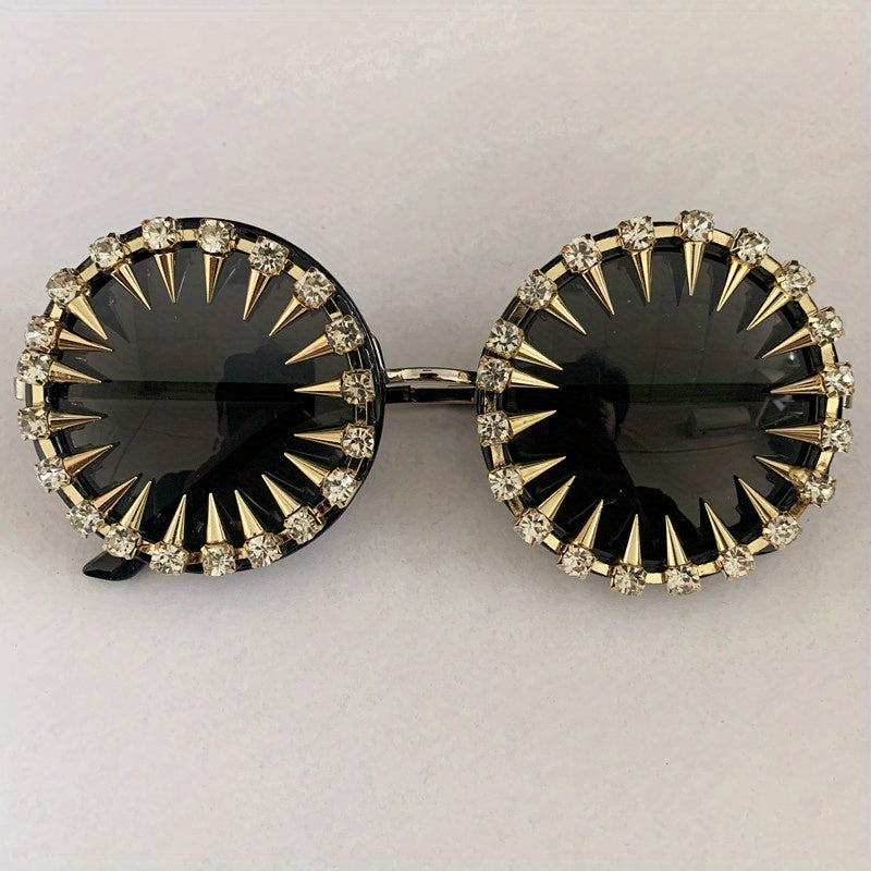 Round Rivet Decor Sunglasses Metal Hinge Glasses