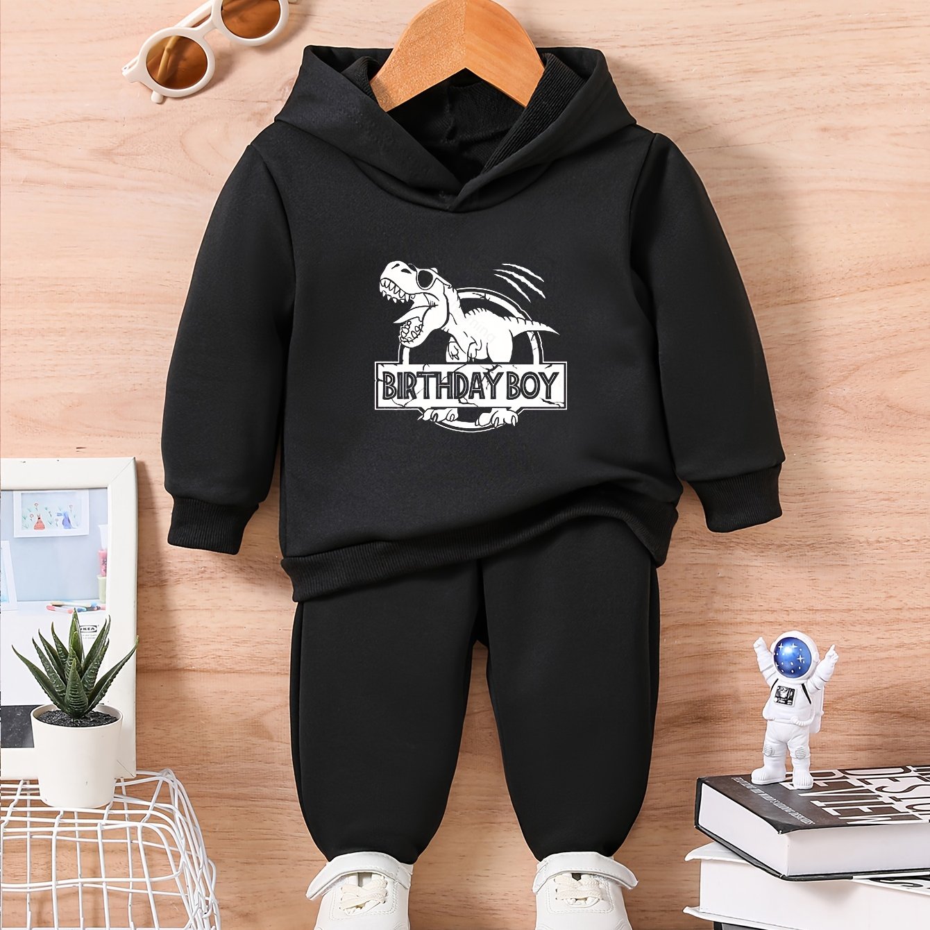 BIRTHDAY BOY & ROARING DINOSAUR Print Kids Outfit