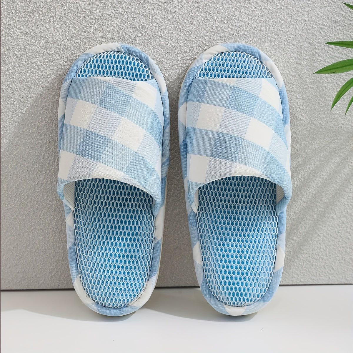 Checkered Open Toe House Slippers Anti-Skid Slip-ons for Men