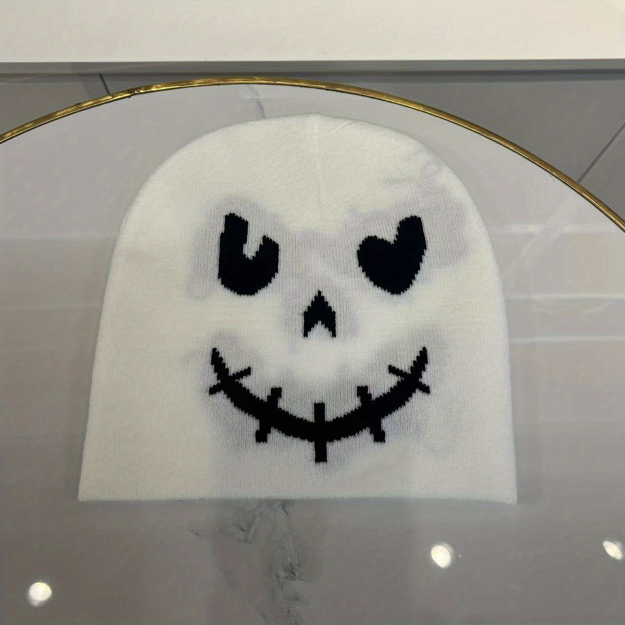 Funny Expression Windproof Knit Beanie Hat With Pirate Skull Print