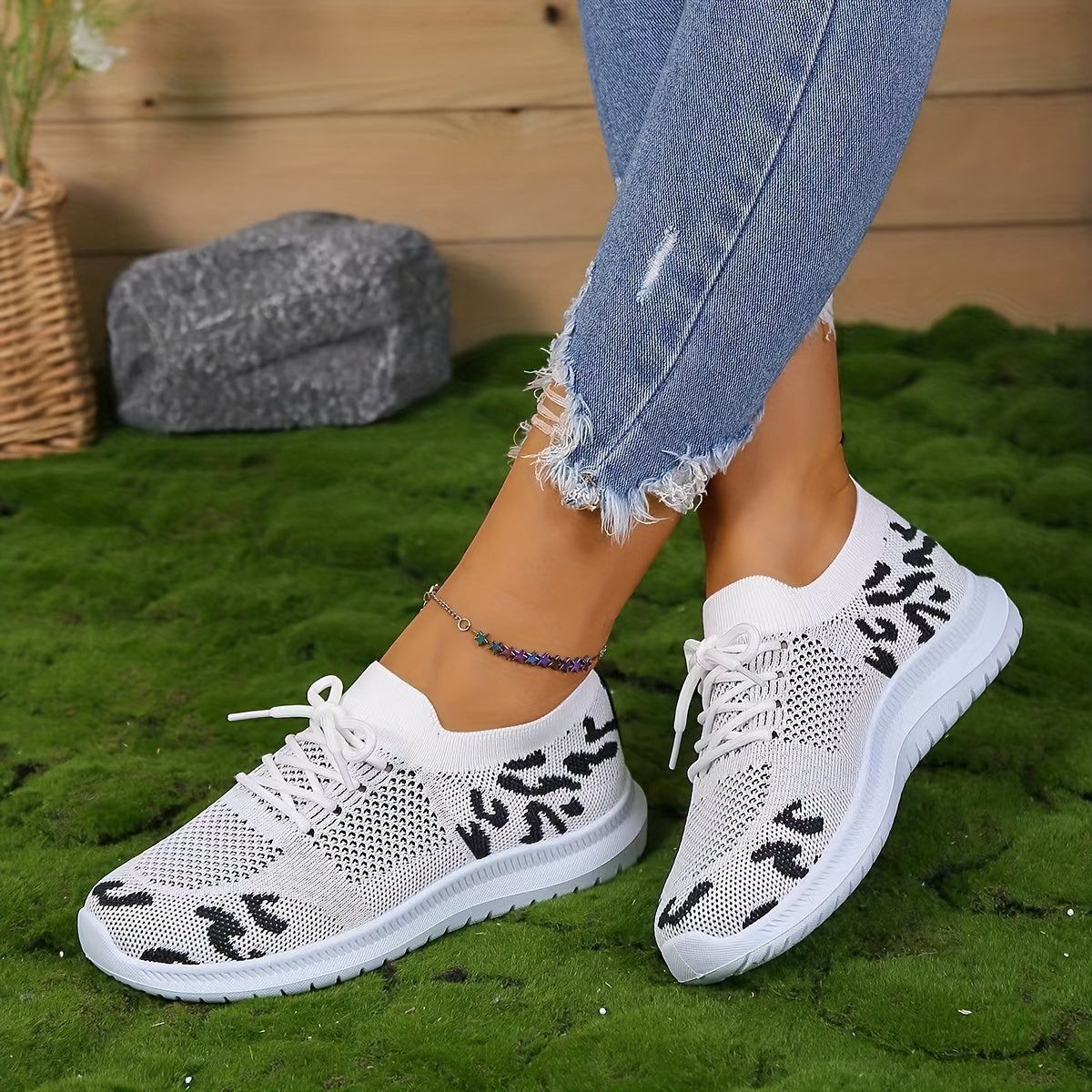 Women's Knit Sneakers Lace-Up Shoes Lightweight Running Shoes