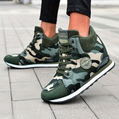 Women's Camo Combat Boots Lace Up Round Toe Outdoor Hiking Shoes