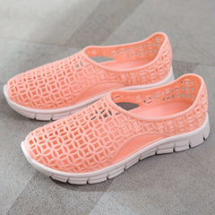 Women's Solid Clogs Casual Flat Shoes Lightweight Breathable Beach Shoes