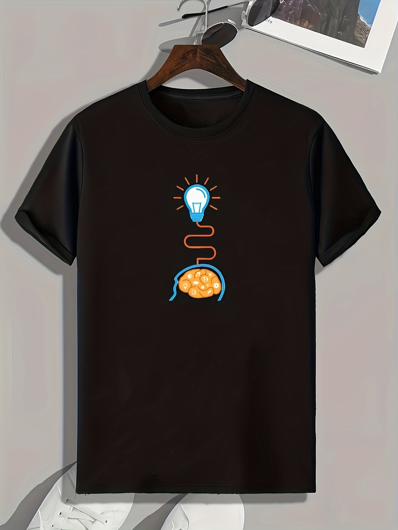 Light Bulb Pattern Print Men's Comfy Sports T-shirt
