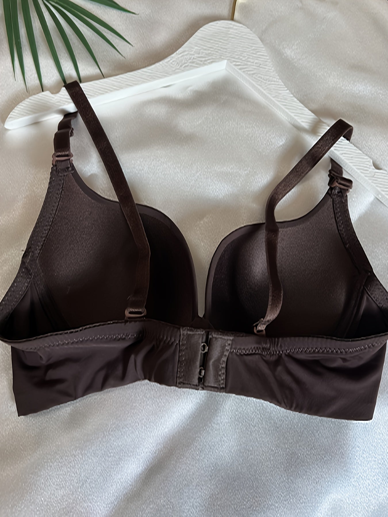 Solid T Shirt Bra Comfortable & Breathable Push Up Bra Women's Lingerie