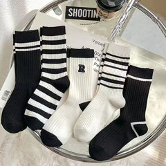 5pairs Combed Letter Big R College Style Sports Socks Women's Socks