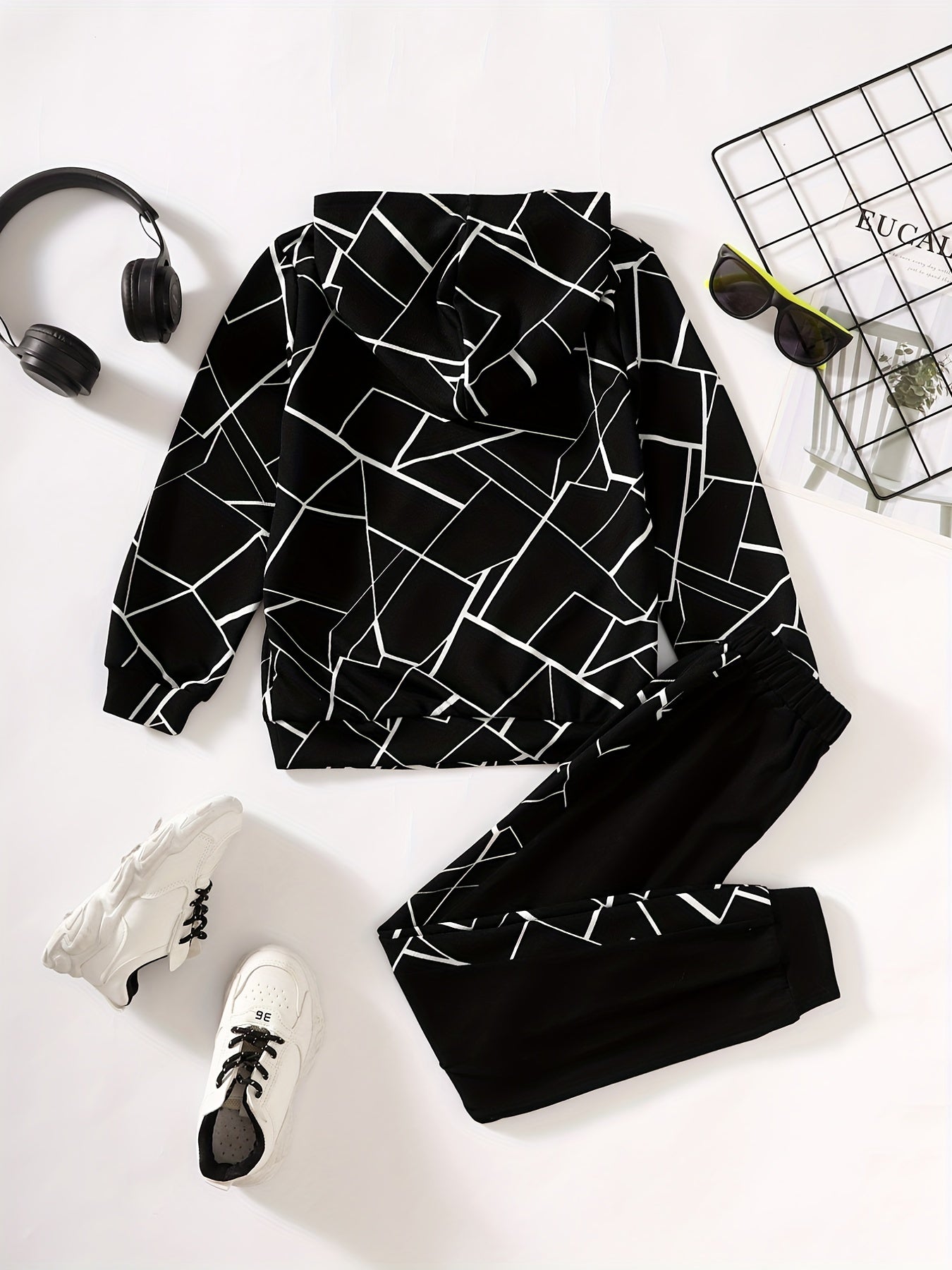 Geometric Graphic Print Boys Hooded Sweatshirt & Sweatpants Set