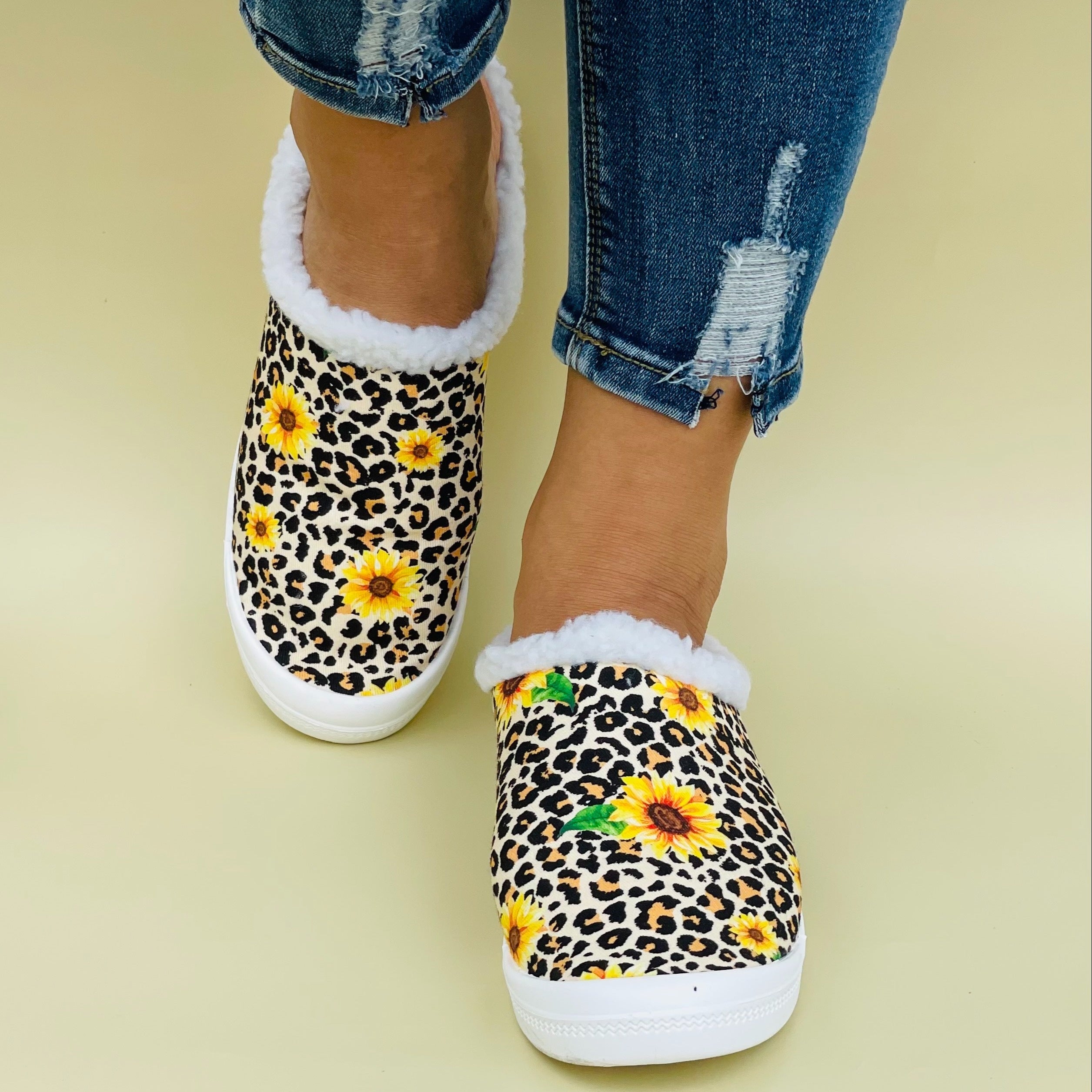 Women's Winter Sunflower Slip-On Sneakers Warm and Lightweight