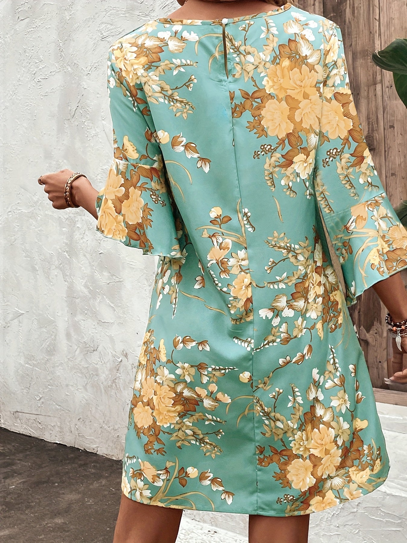 Boho Dress Women's Plus Floral Print Bell Sleeve Cut Out Back Dress