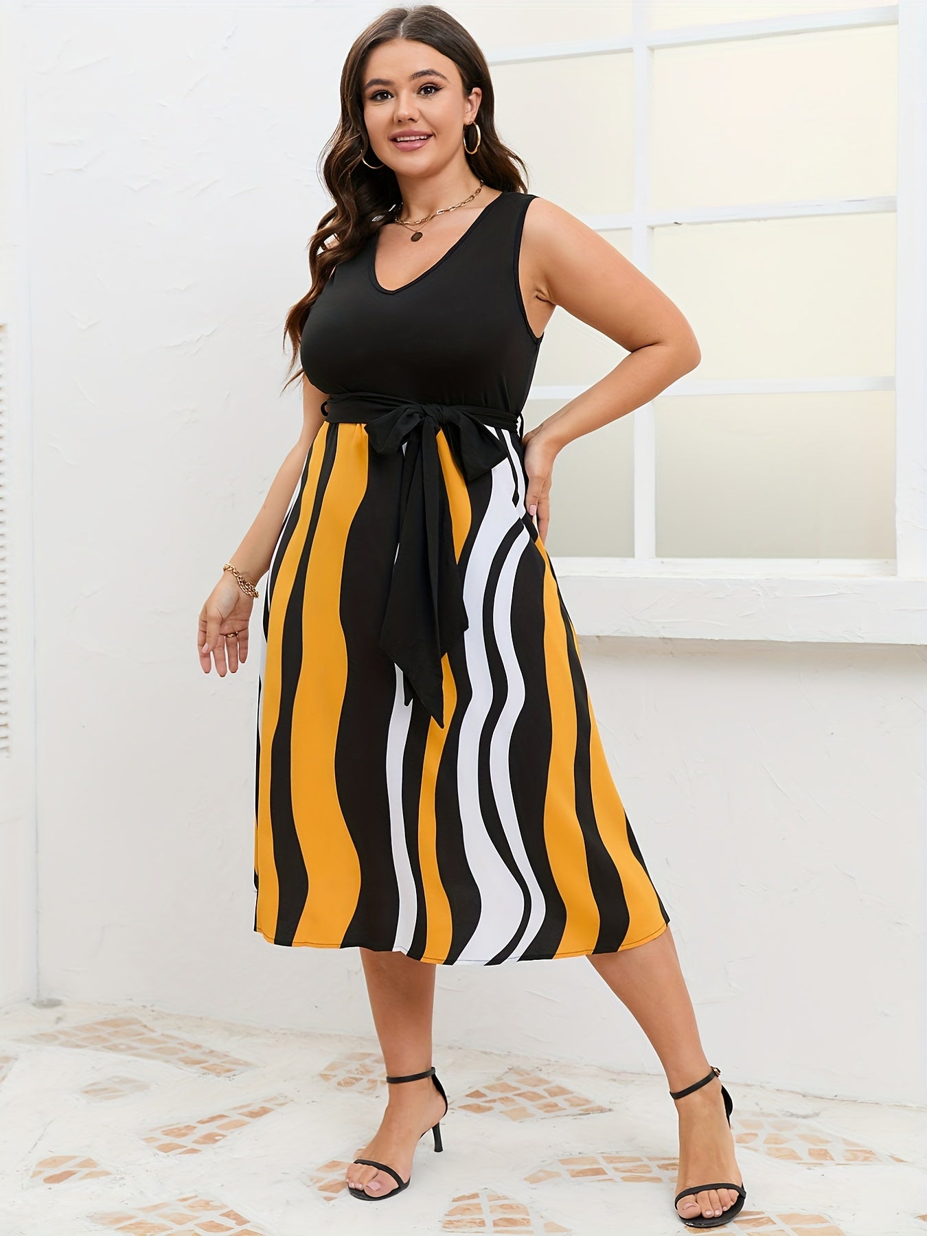 Women's Plus Fluid Print V Neck Nipped Waist Tank Dress