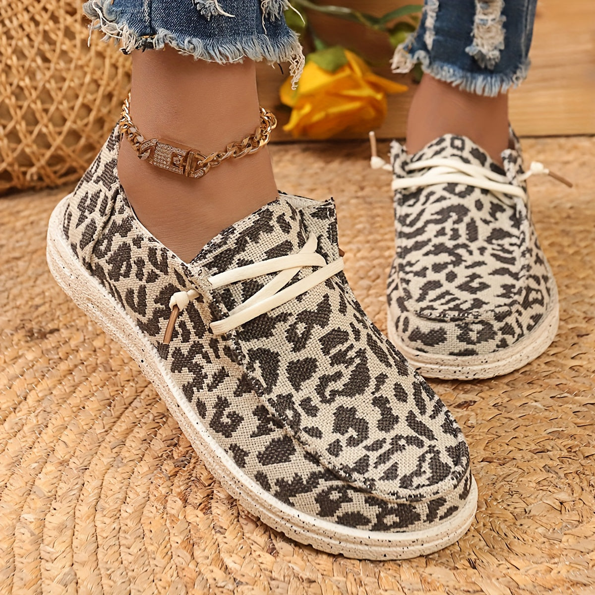 Leopard Pattern Skate Shoes, Lightweight Lace Up Canvas Shoes