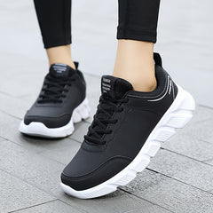 Women's Anti Slip Running Shoes Lace Up Outdoor Sneakers