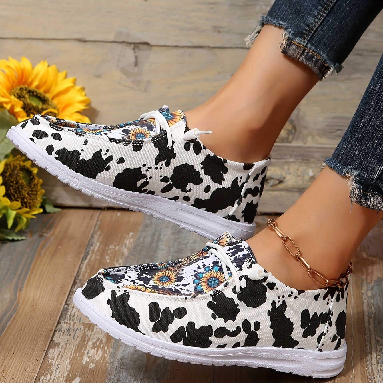 Sunflower & Dairy Cow Print Flat Shoes Slip-On Comfortable Walking Shoes