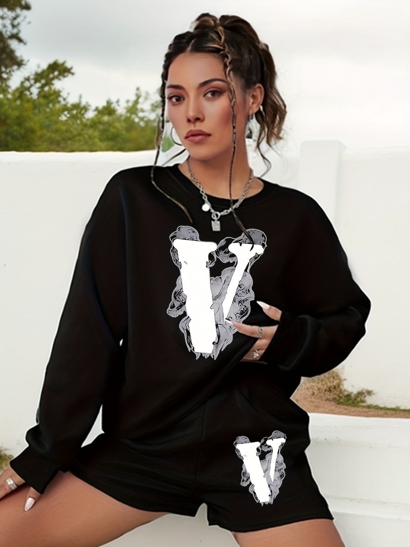 Women's Letter Print Sweatshirt & Shorts 2pcs Set