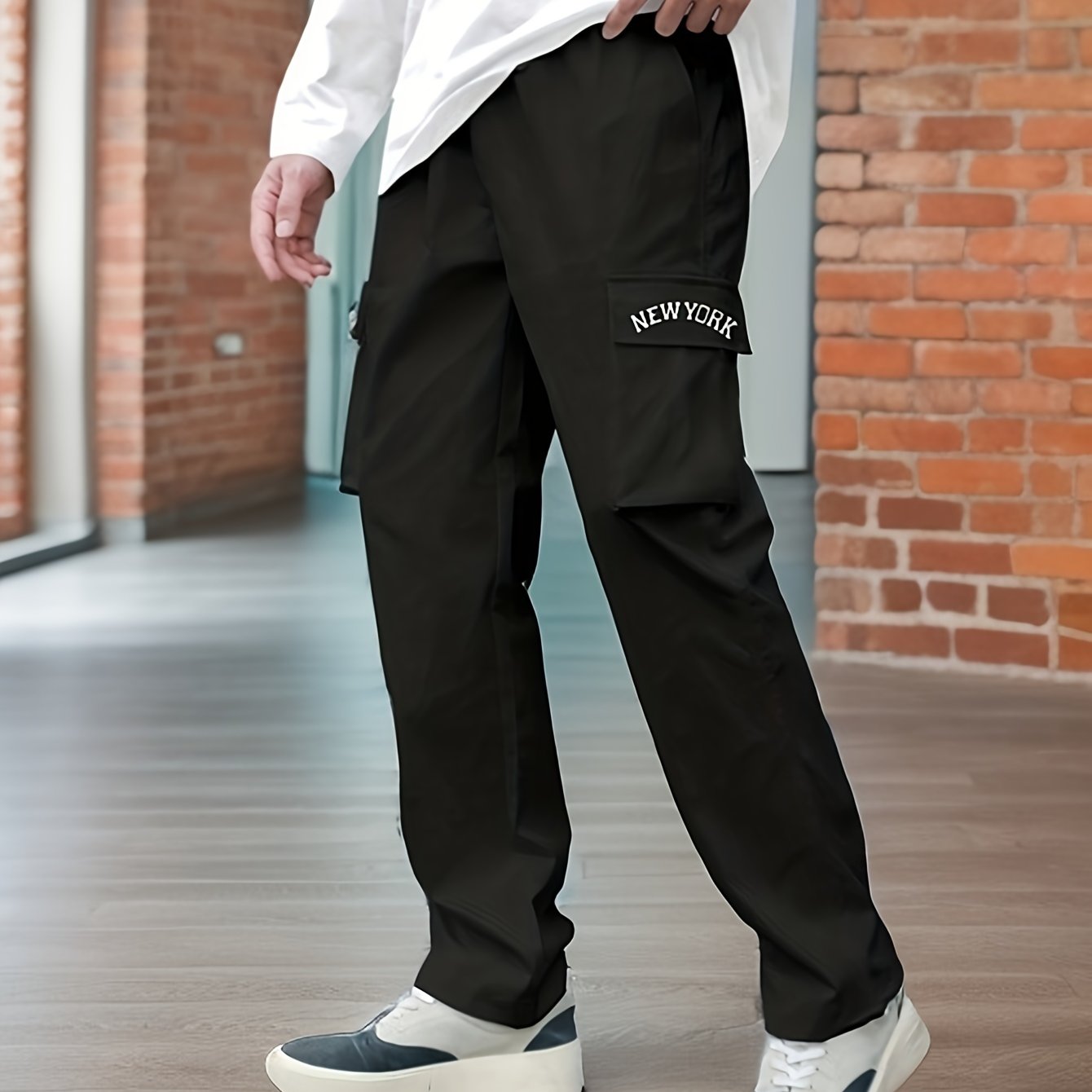 Men s Abstract Symbol Print Cropped Cargo Pants