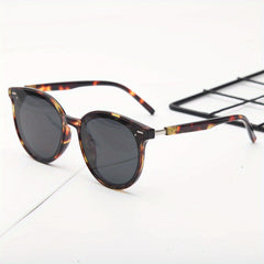 Round Polarized Sunglasses Rivet Decor UV400