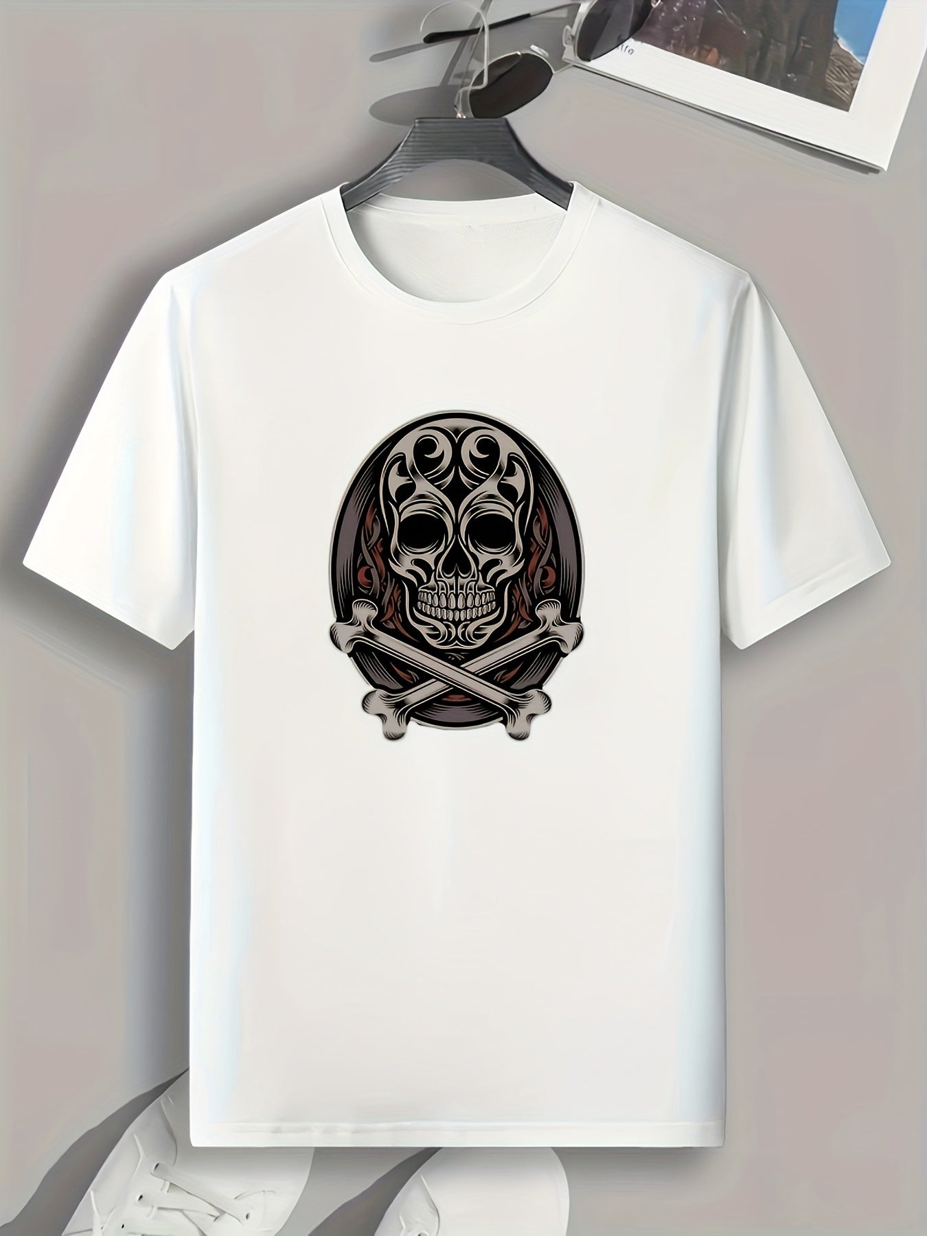 Skull Print Men's Sports T-shirt for Fitness Activities