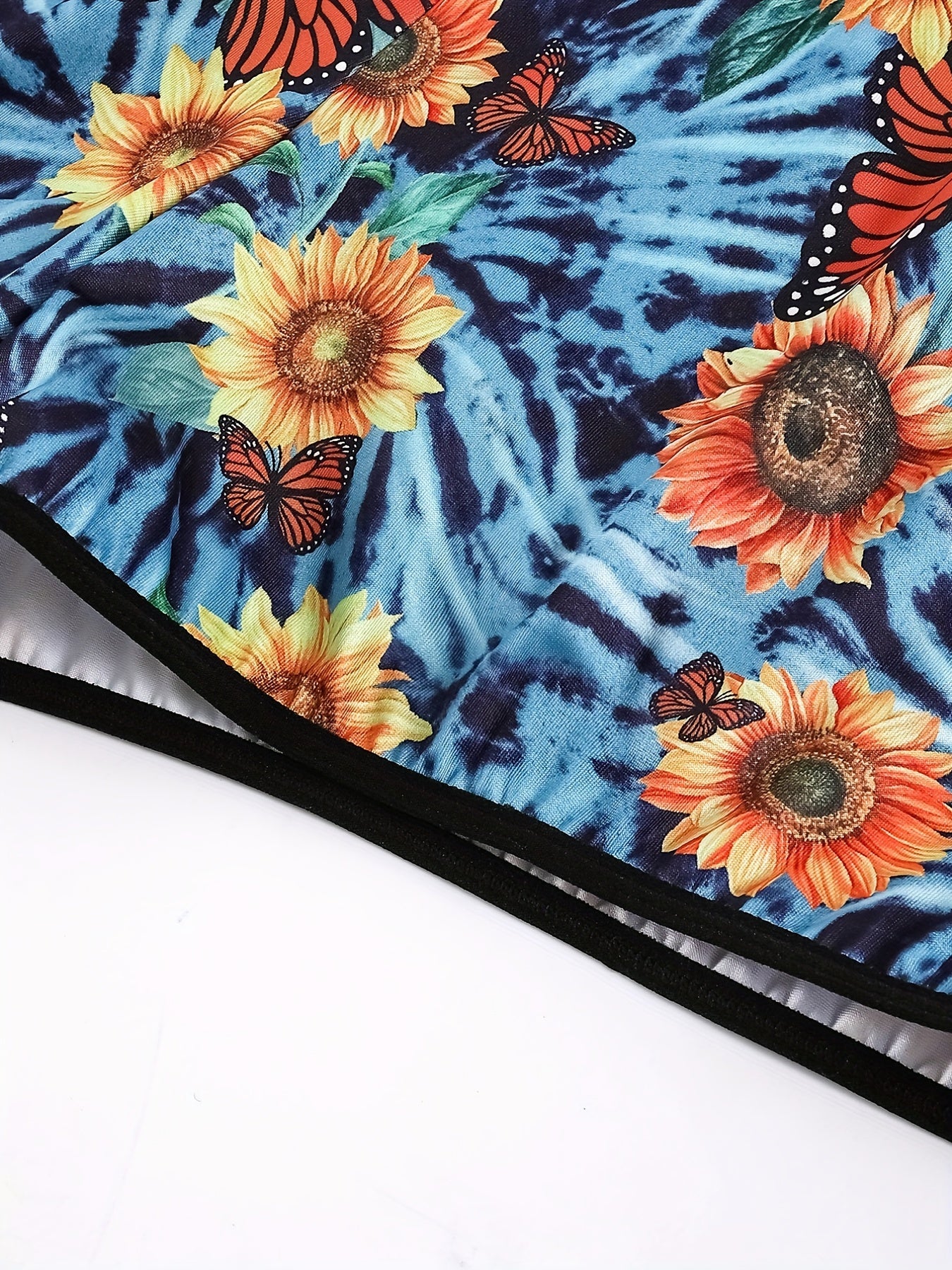 Women's Plus Sunflower & Butterfly Print High Rise Shorts