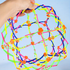 Telescopic Magic Ball Players Grab Magic Ball and Grow Small Ball