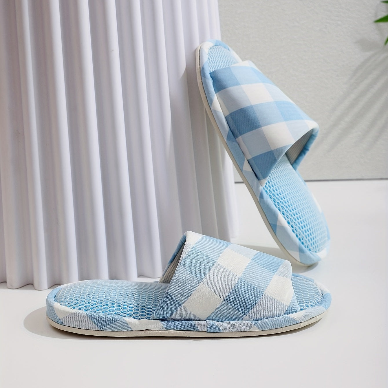 Checkered Open Toe House Slippers Anti-Skid Slip-ons for Men