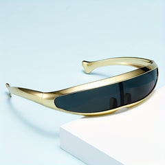 Customized Smart Glasses with Electroplated Integrated Lens