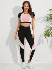 Contrasting Activewear Set for Yoga & Fitness