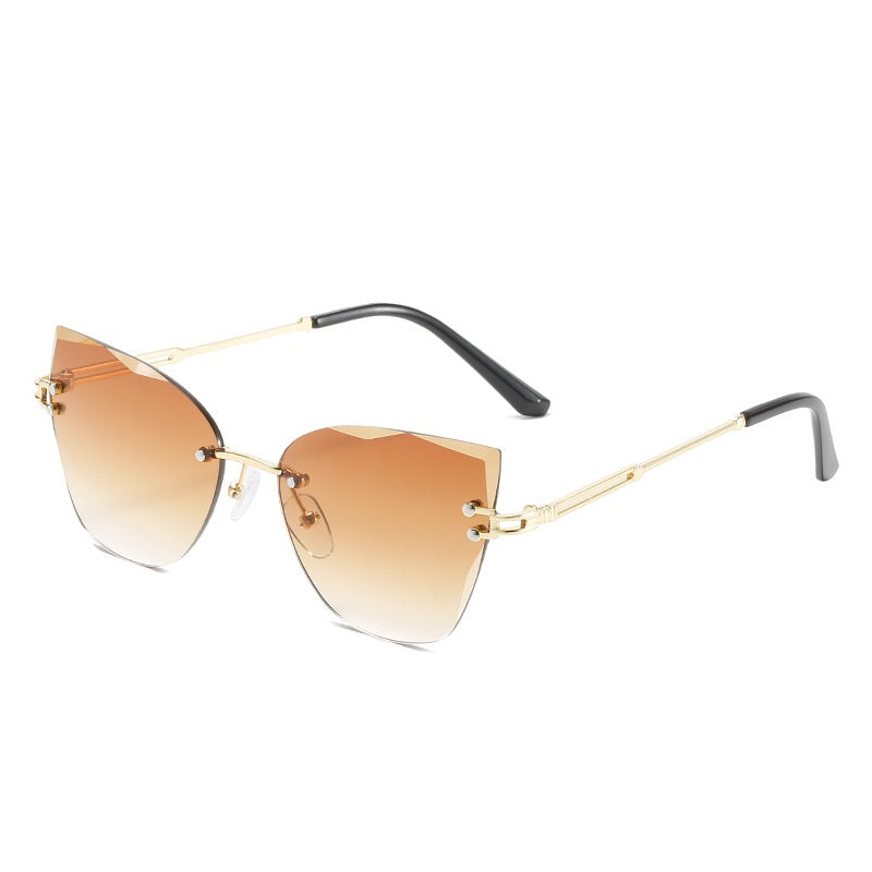 Oversized Cat Eye Sunglasses Metal Frame Stylish Women