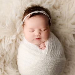 2Pcs Baby Photography Set: Soft Knit Wrap Towel & Headwear