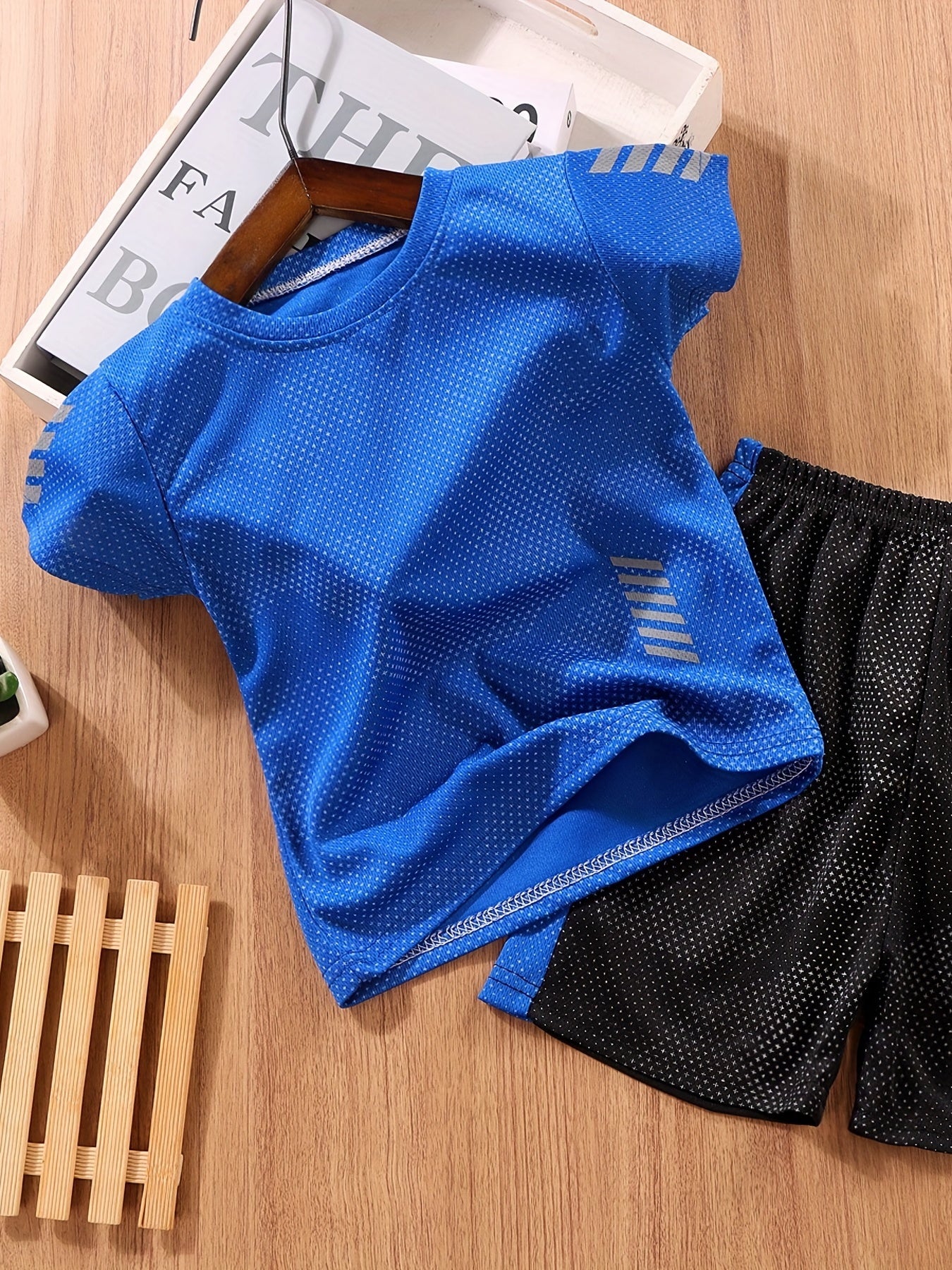 Kids Sports Casual Suit T-shirt & Shorts Set Quick Drying Lightweight