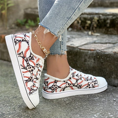 Women's Heart Baseball Print Lace-Up Sneakers