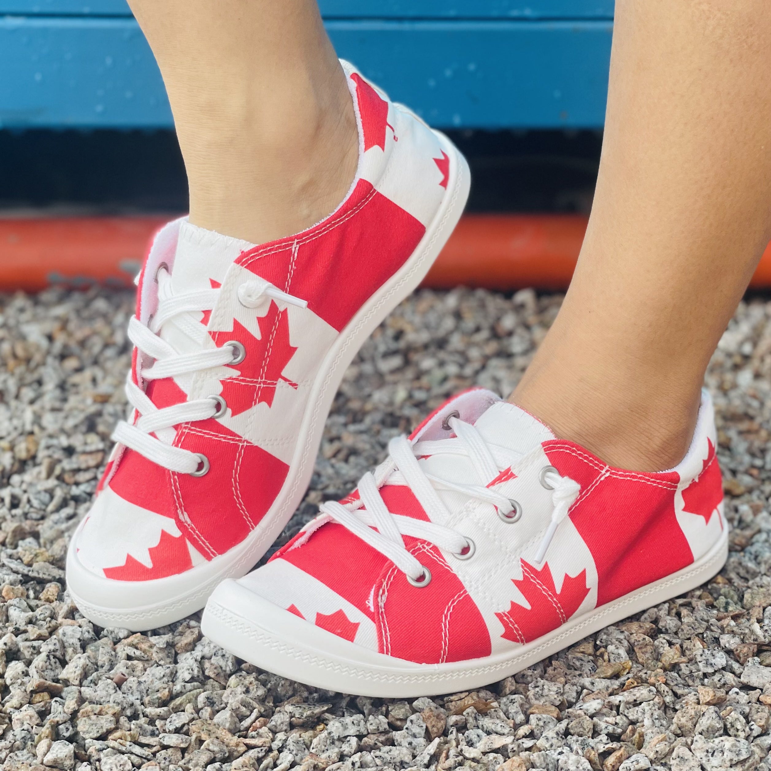 Women's Red Maple Leaf Pattern Canvas Shoes Lace Up Outdoor Sneakers