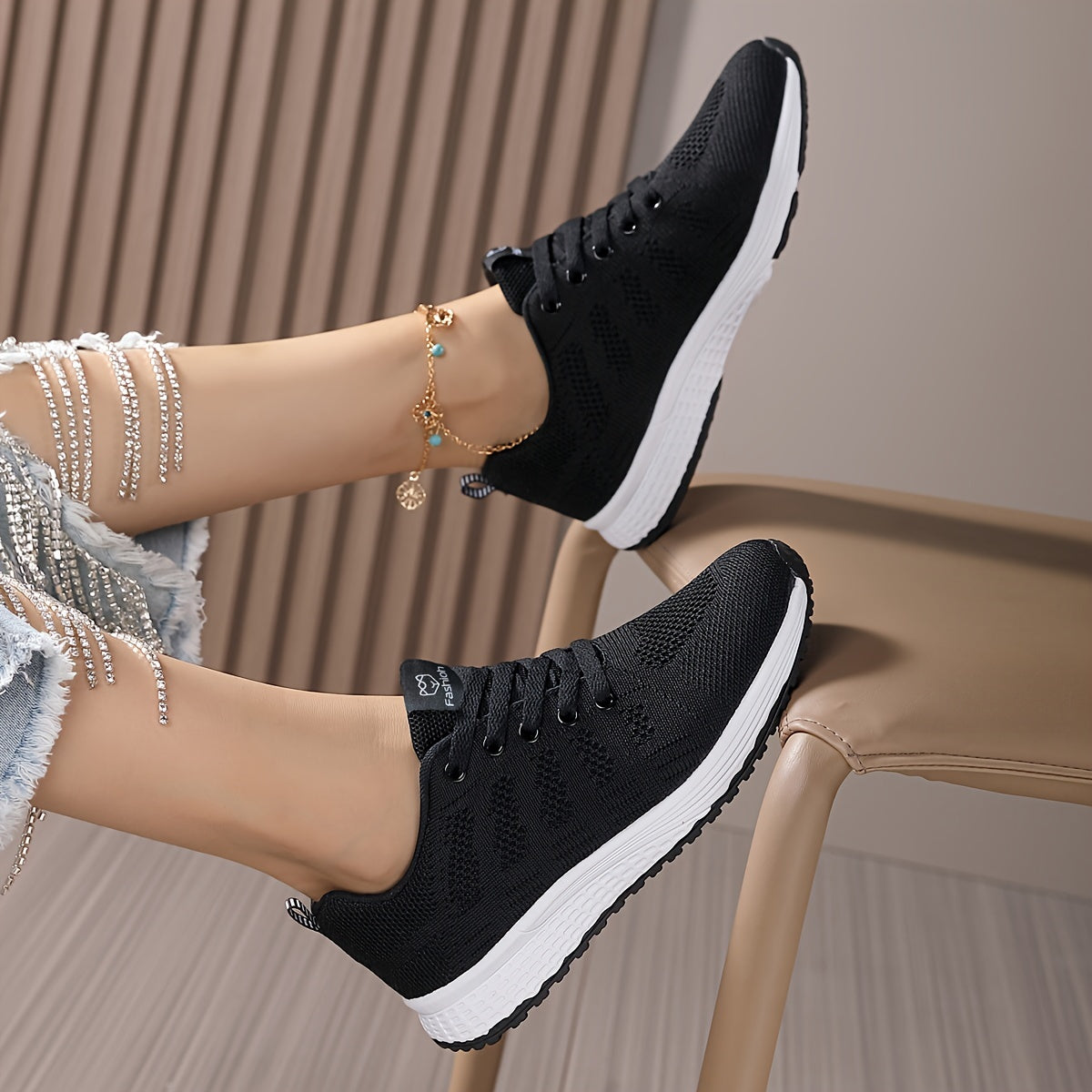Breathable Women's Running Shoes Lace-up Knit Comfort Sneakers