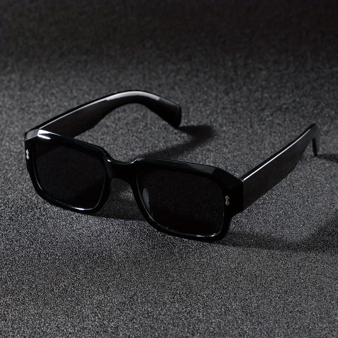 Square Frame Sunglasses Rivet Decor UV400