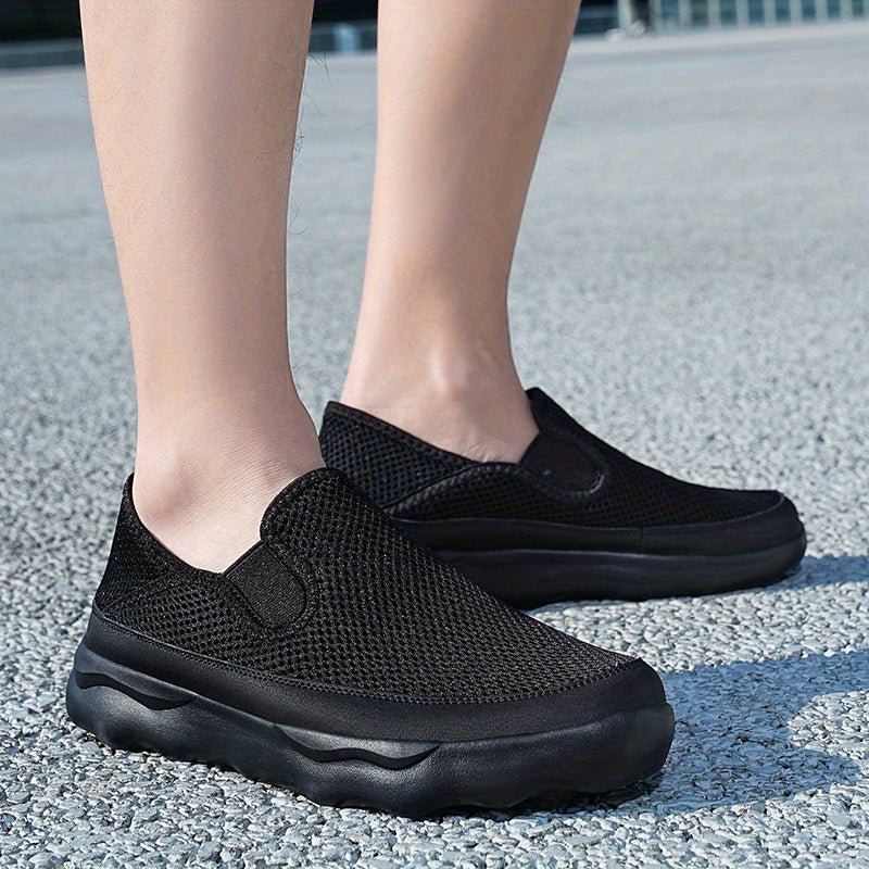 Men's Lightweight Slip On Casual Shoes For Traveling Jogging Spring Summer