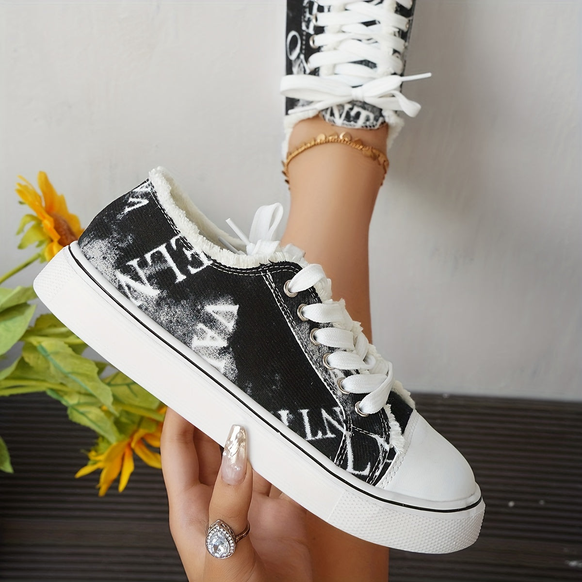 Women's Letter Graphic Canvas Sneakers Low Top Skate Shoes