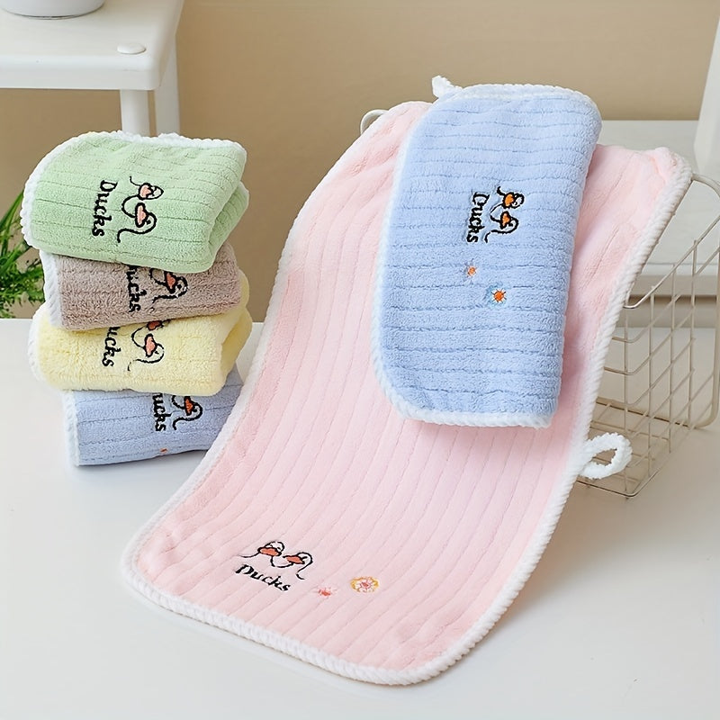 Duck Pattern Towel Soft Face Towel for Home Bathroom 9.8x19.6in