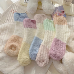 5 Pairs Colorblock Fuzzy Socks Women's Stockings