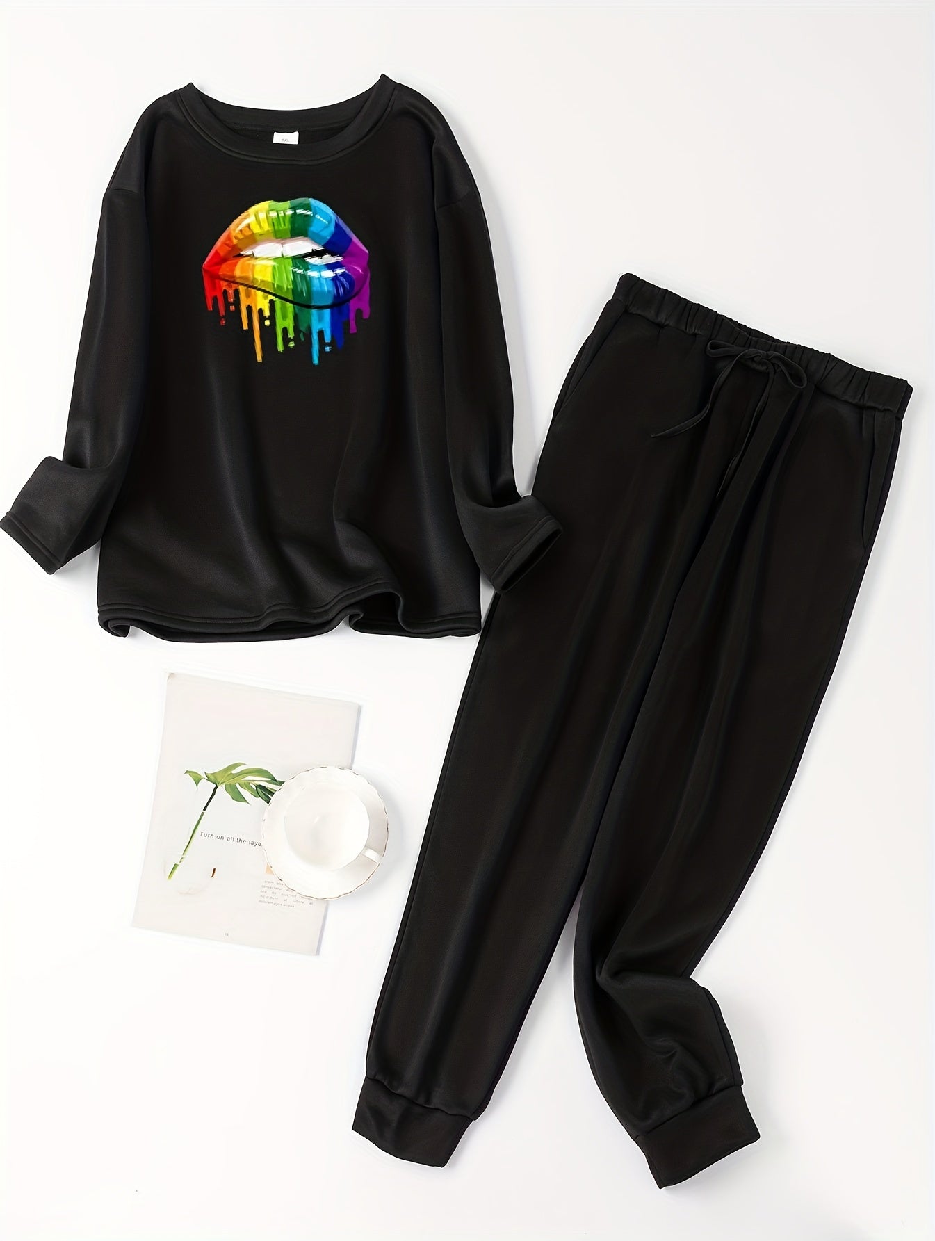 Lip Print Fleece Lounge Set Tee & Jogger Pajama Two Piece Set