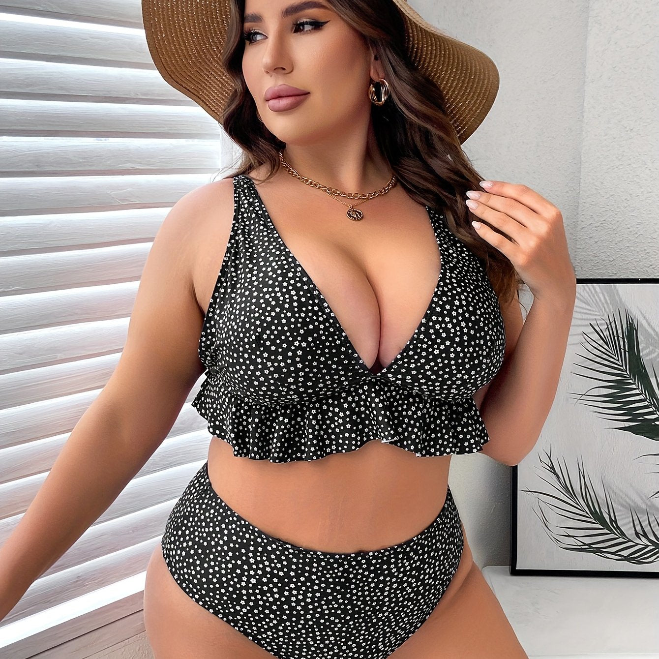 Ditsy Print V Neck Ruffle Trim Bikini Set